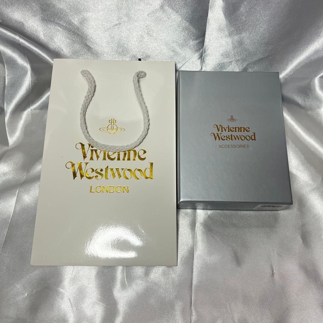 新品 Vivienne Westwood エナメル赤 ヴィヴィアン内装 三つ折り