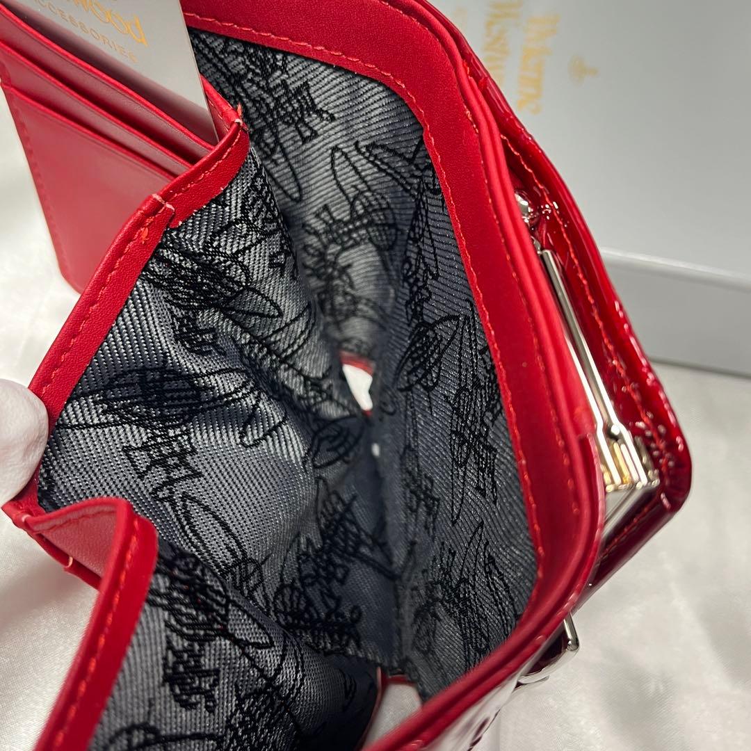 新品 Vivienne Westwood エナメル赤 ヴィヴィアン内装 三つ折り
