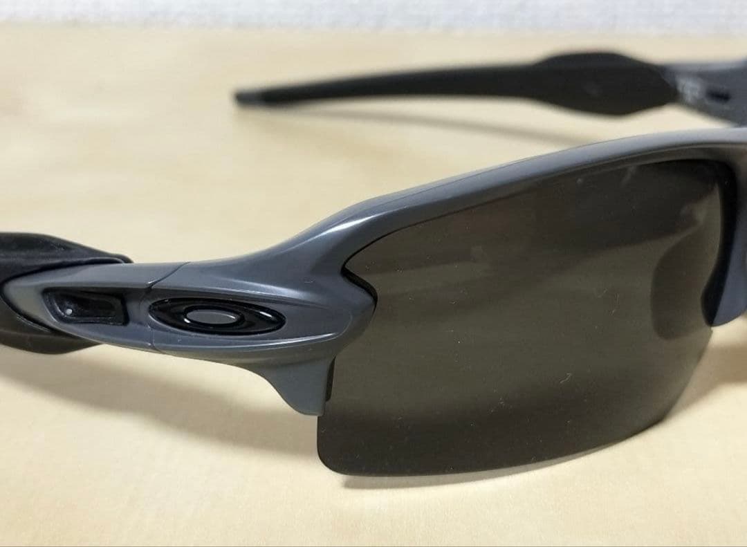 状態良好 レンズ新品 OAKLEY FLAK 2.0