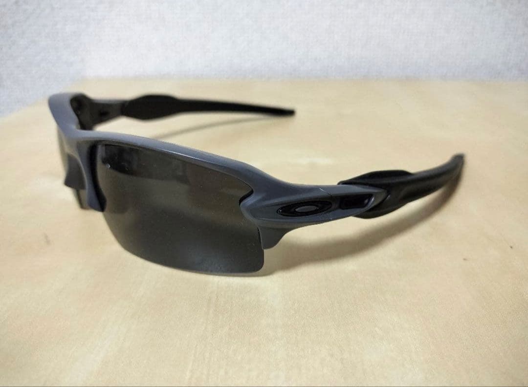 状態良好 レンズ新品 OAKLEY FLAK 2.0