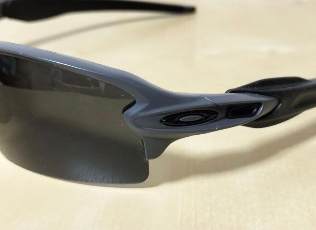 状態良好 レンズ新品 OAKLEY FLAK 2.0