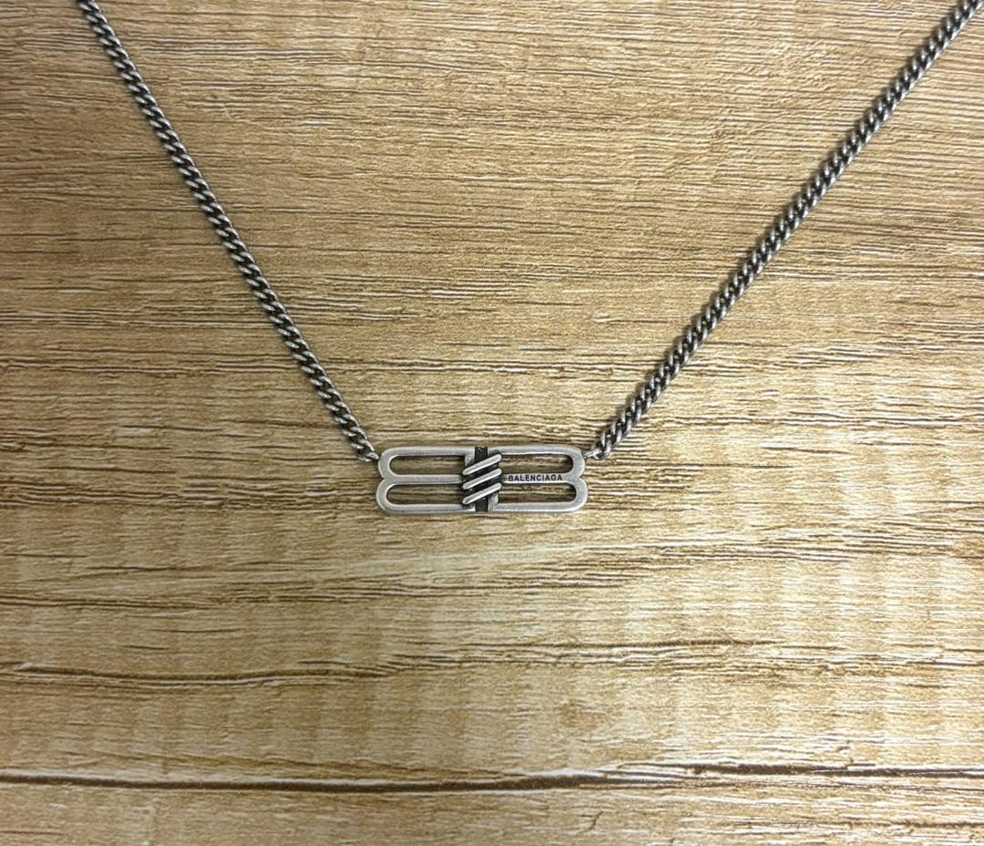 BALENCIAGA バレンシアガ BBロゴ ネックレス