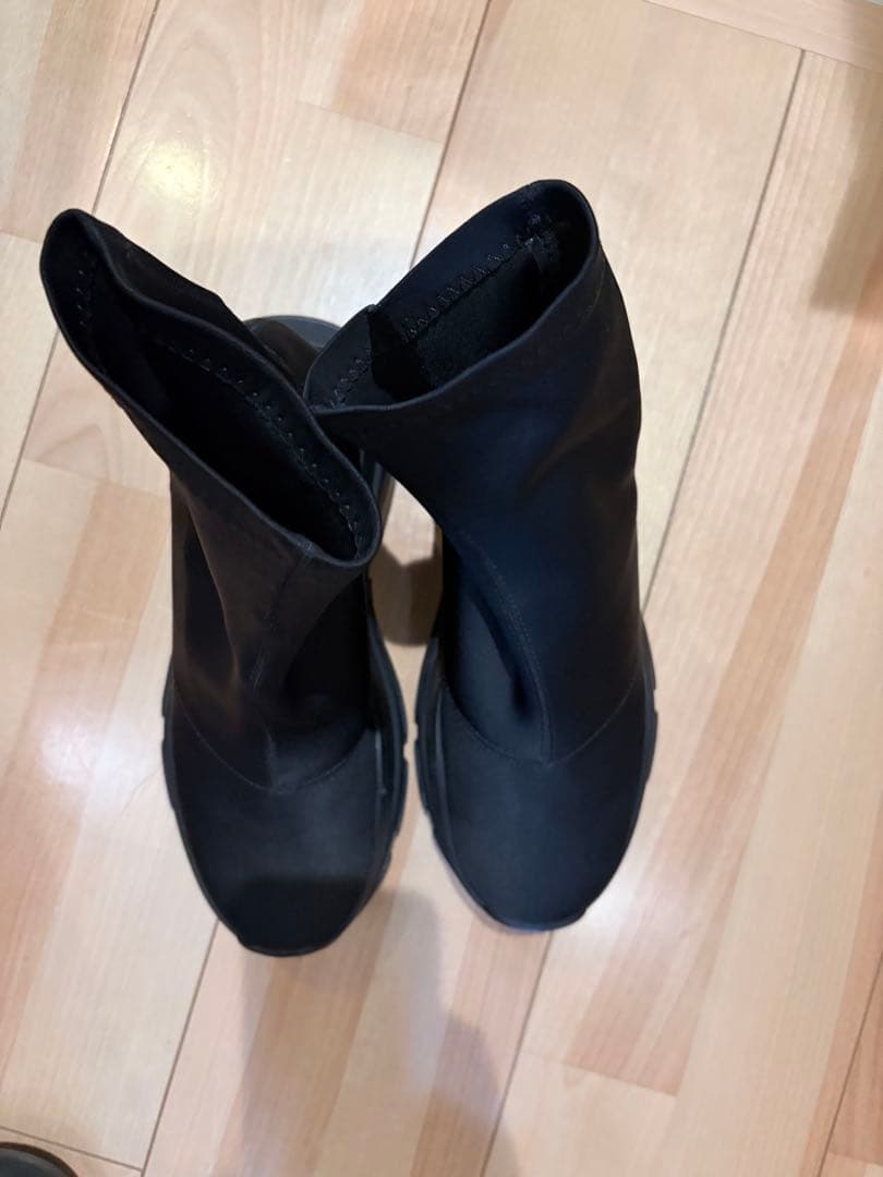靴 YELLOTOKYO BLACK MID SNEAKER SHORT BOOTS