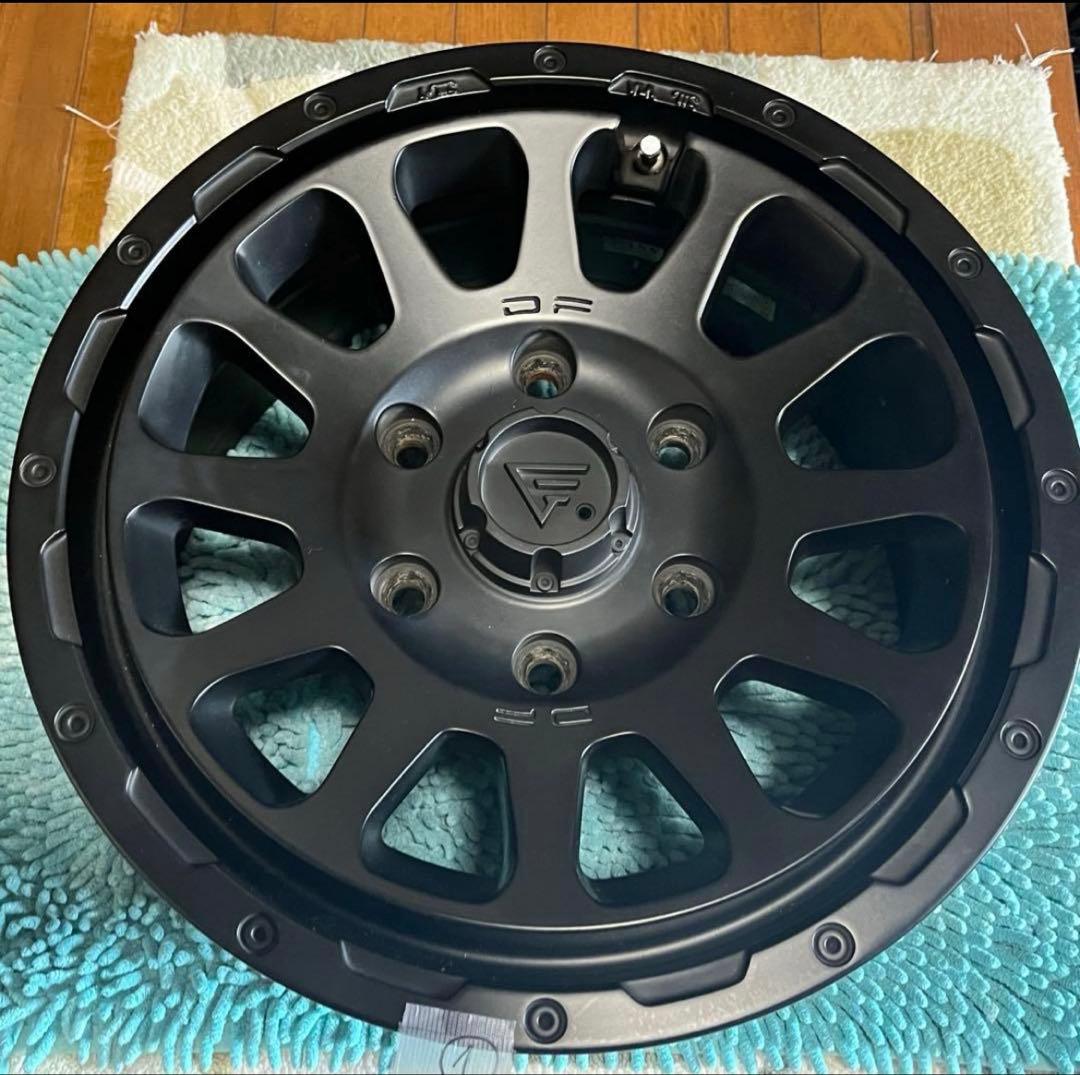 DELTA FORCE OVAL 4本　１６インチ　ハイエース　3月まで値下げ