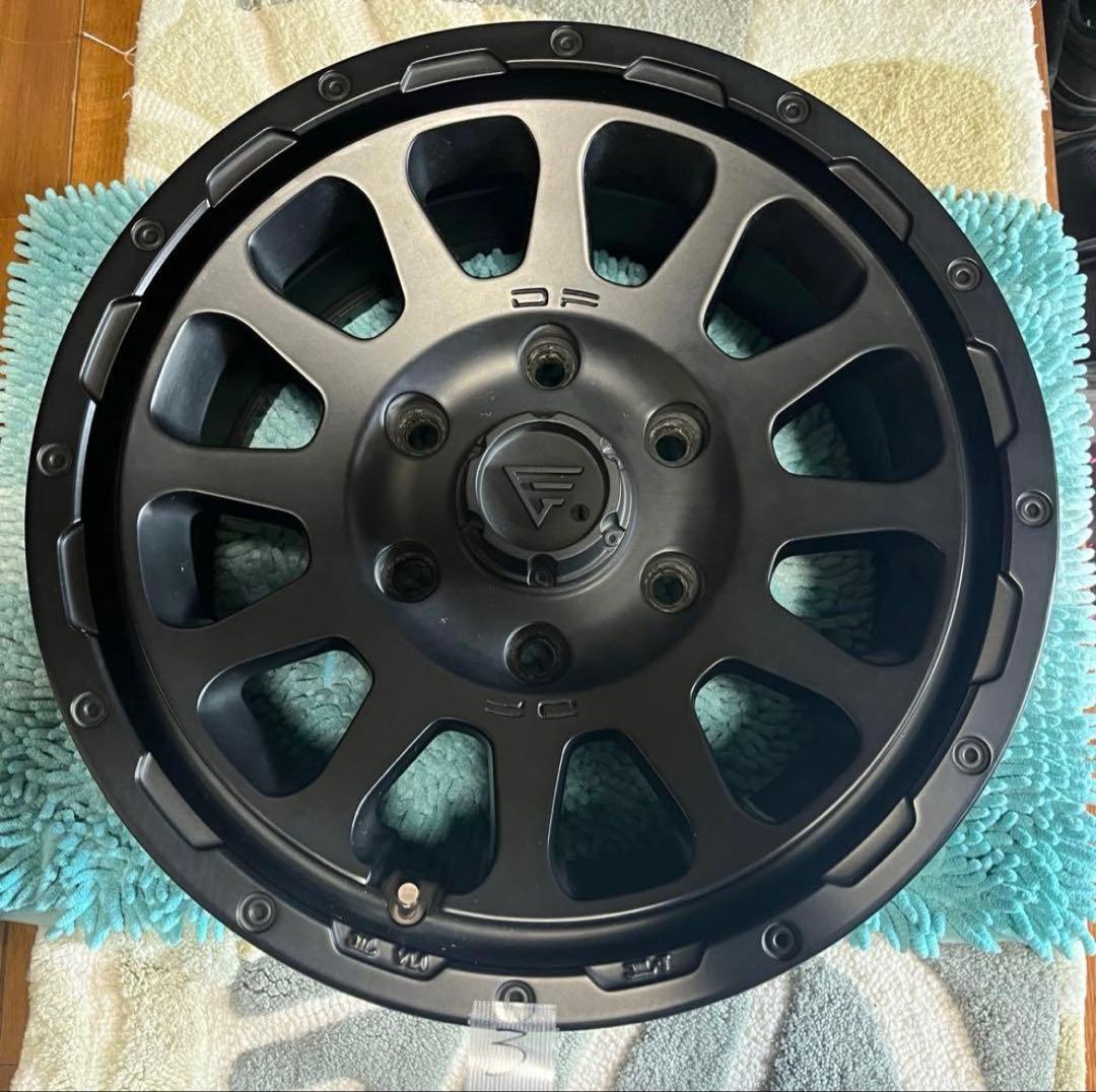 DELTA FORCE OVAL 4本　１６インチ　ハイエース　3月まで値下げ