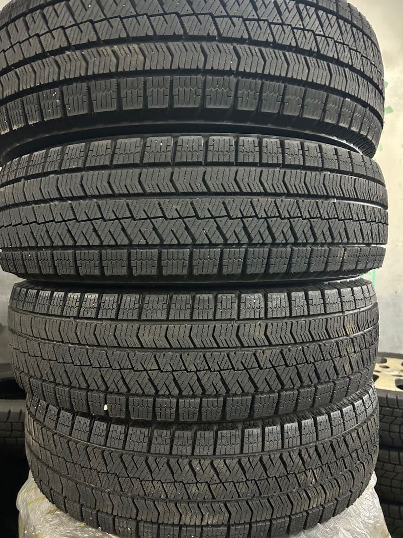 VRX2 スタッドレスタイヤ 165/65R15