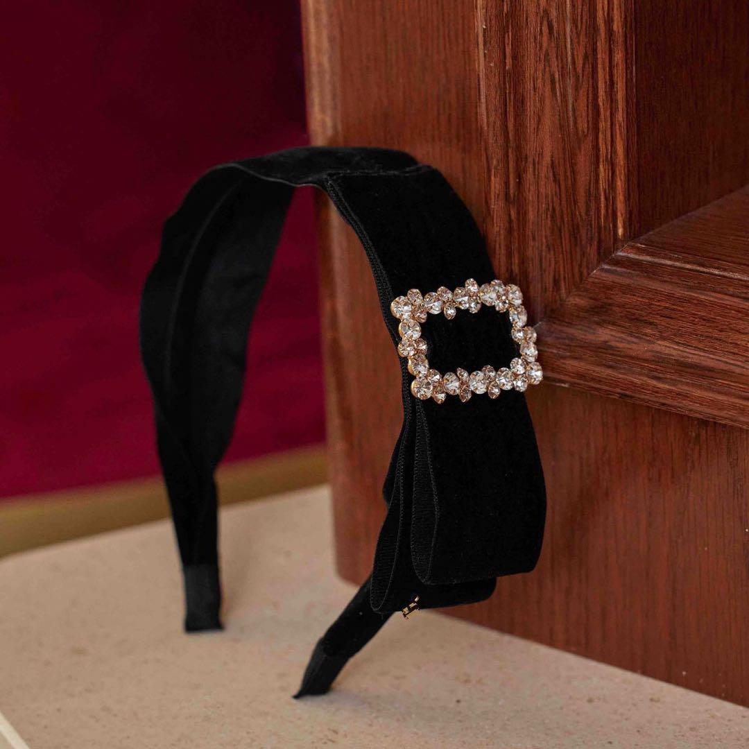 ヘアアクセサリー Herlipto Crystal Velour Ribbon Headband