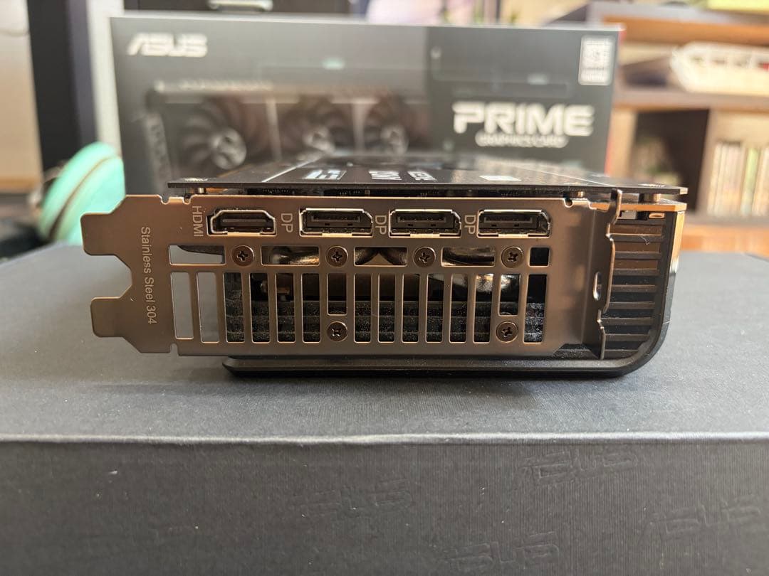 グラフィックボード・グラボ・ビデオカード ASUS PRIME Radeon RX 9070 XT 16GB