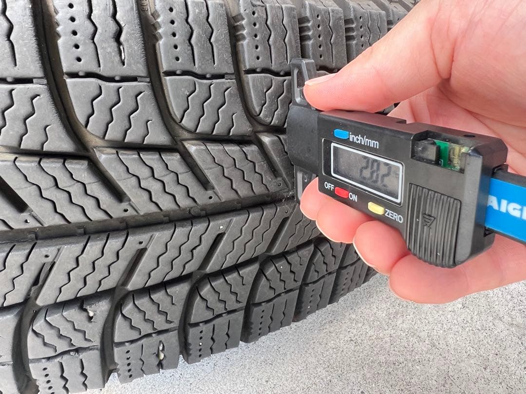 ②2019年製 スタッドレス 195/80R15 ミシュラン 4本セット 冬