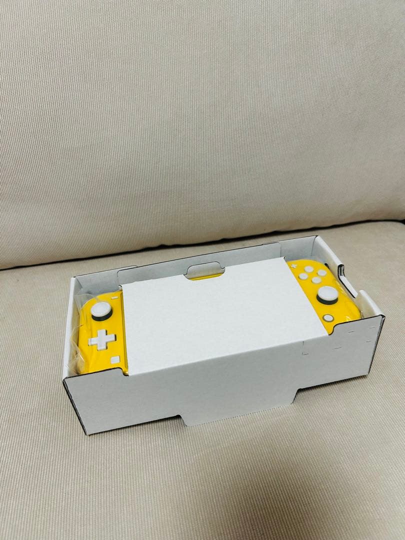 Nintendo Switch Lite 本体 イエロー/新品　未使用