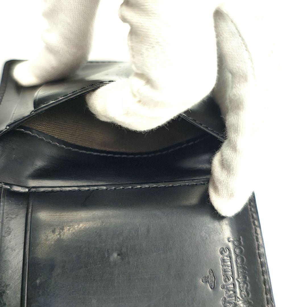 美品 ヴィヴィアンウエストウッド 三つ折り財布 がま口 レザー