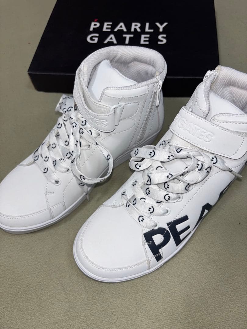 （新品）パーリーゲイツ 、ビッグロゴミドルカット、シューズ、24.0cm、完売品