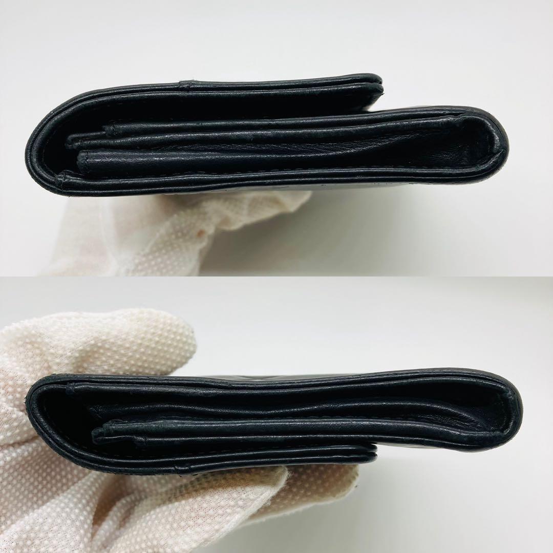 CHANEL シャネル 二つ折り財布 黒 レザー A824