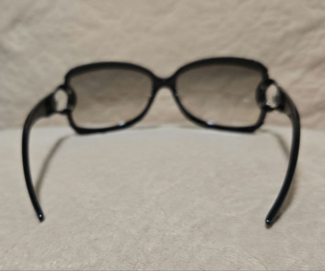 Dior Strongerシリーズのサングラス（D2829）ブラック