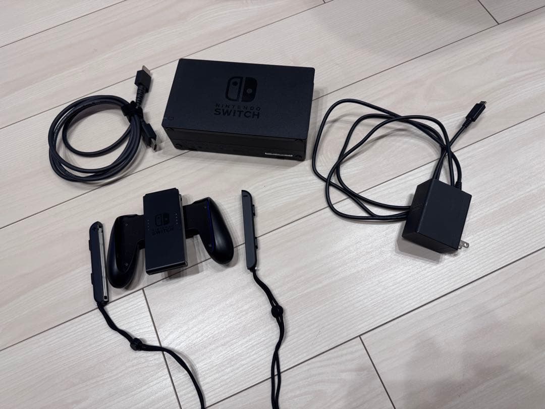Nintendo Switch 本体 グレー Joy-Con付き