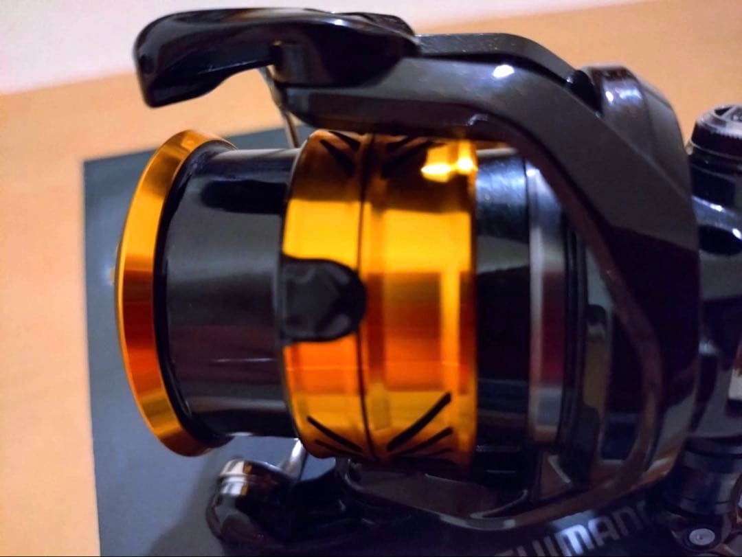 SHIMANO C2000S スピニングリール