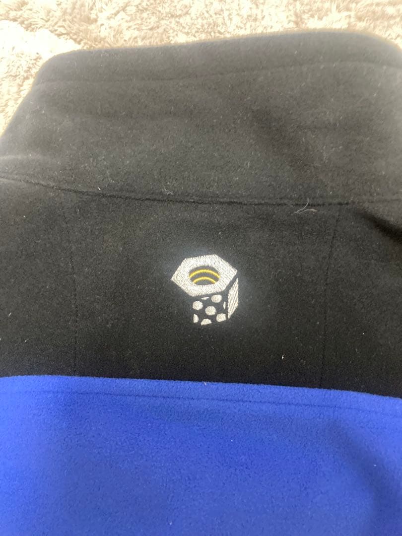 STÜSSY MOUNTAIN HARDWEAR WINDSTOPPER ベスト