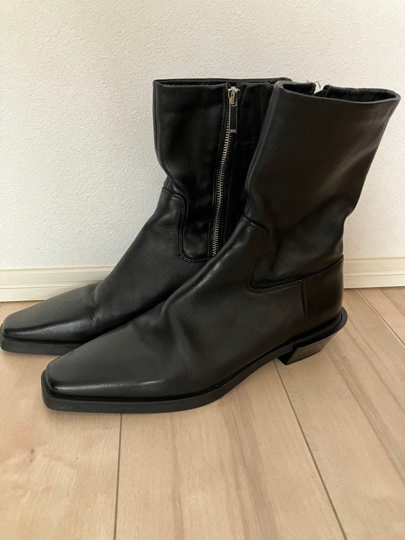 ZARA ブラックレザー サイドジッパーブーツ スクエアトゥ　サイズ40