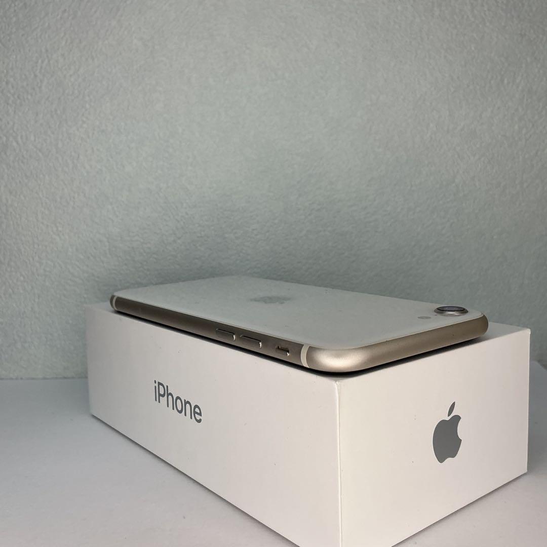 【美品】iPhoneSE3 128GB ￼大容量バッテリー100%SIMフリー