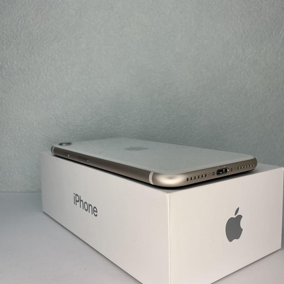 【美品】iPhoneSE3 128GB ￼大容量バッテリー100%SIMフリー