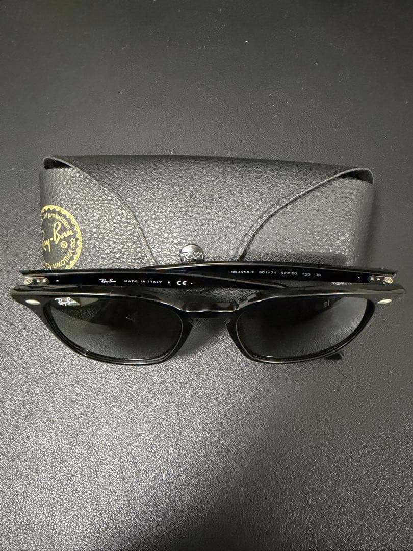 Ray Ban レイバン RB4258F 601/71(ブラック)