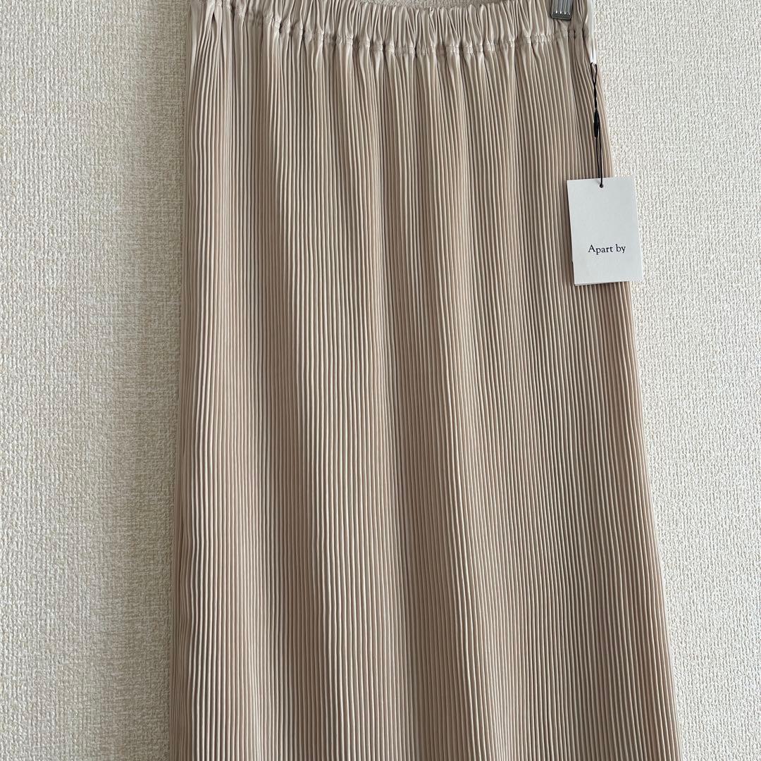 ◼︎新品未使用　Apart by プリーツイージータイトスカート2