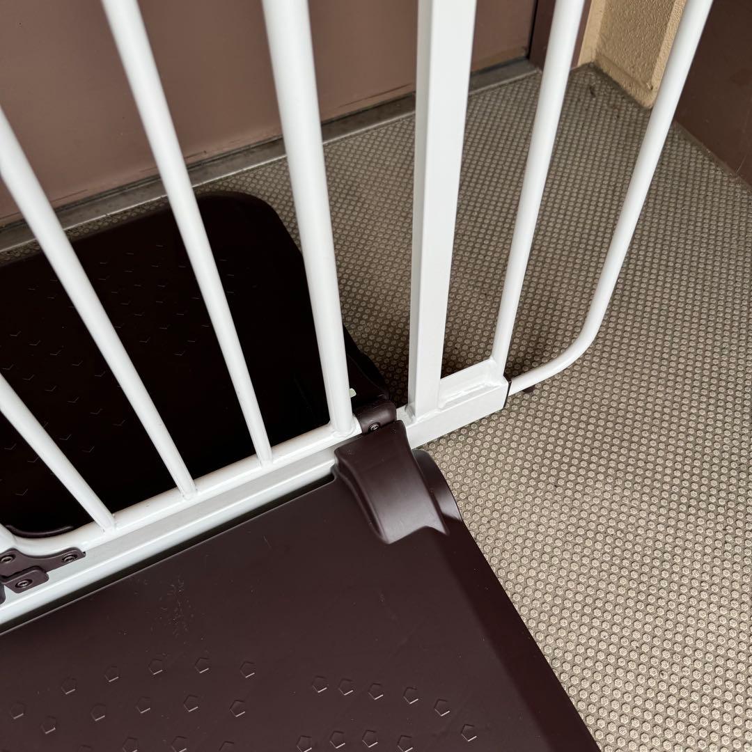 日本育児 ペットゲート おくだけとおせんぼ ウォークスルー Sサイズ