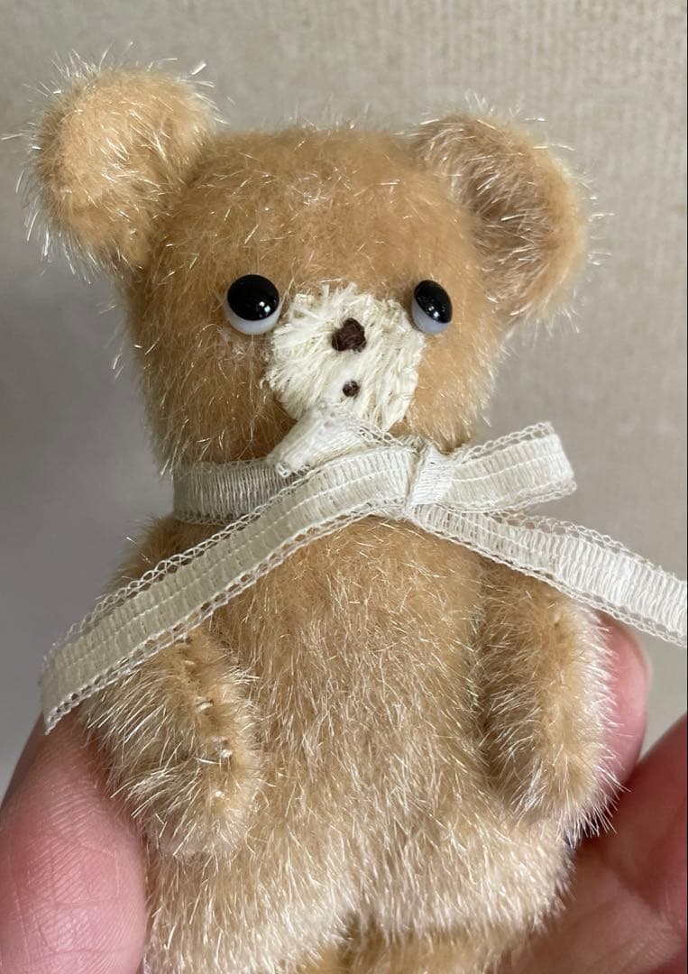 ビスクドールとテディベアのセット　ピンクの箱入り