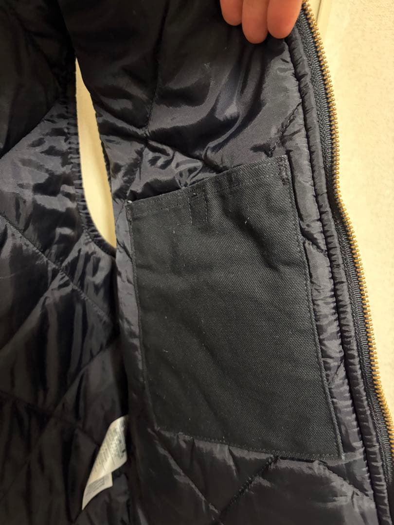 Carhartt 黒 ベスト Mサイズ