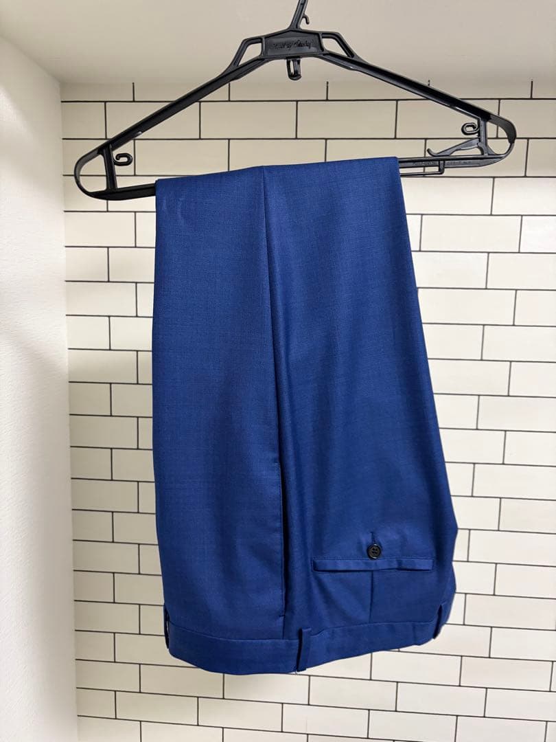 [3/5まで大幅値下げ中!!!EMPORIO ARMANI 青スーツ