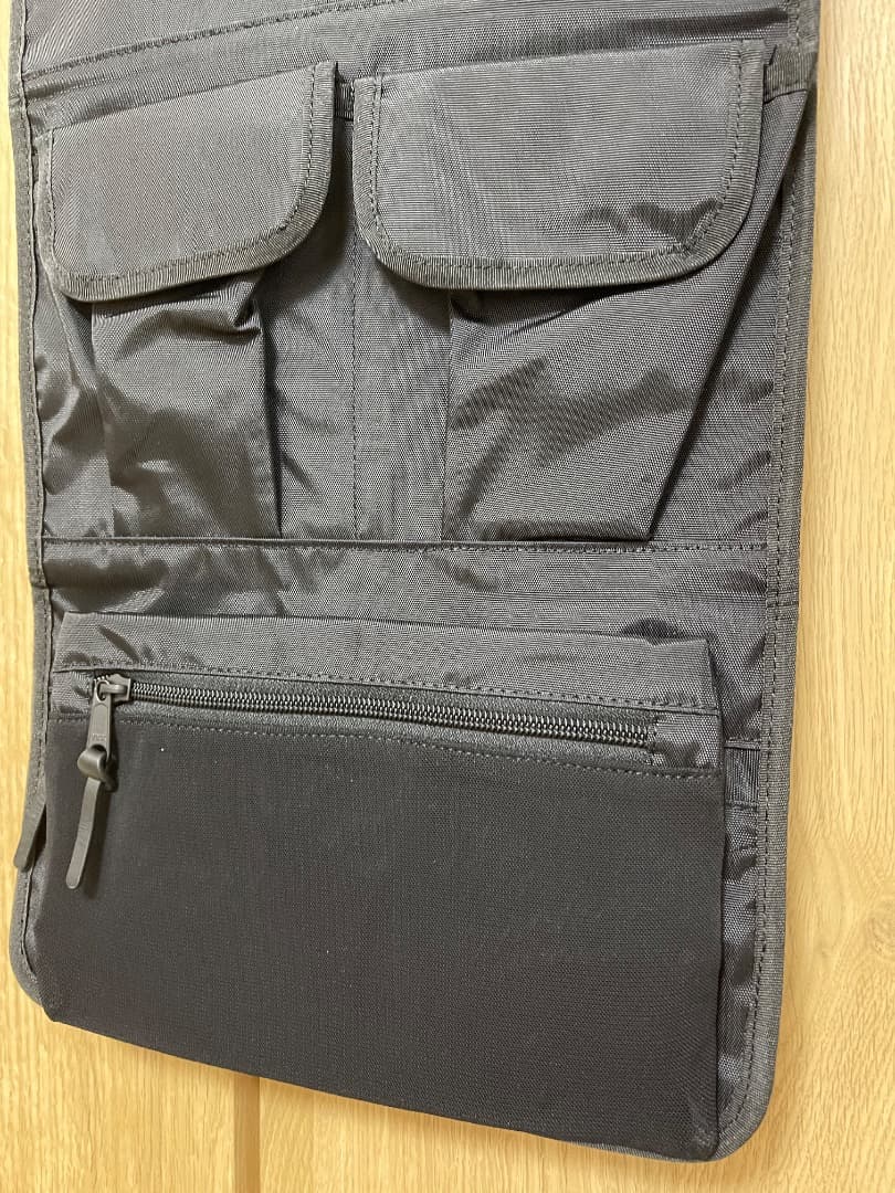 美品 new peak トラベルポーチ 黒 CORDURA®生地