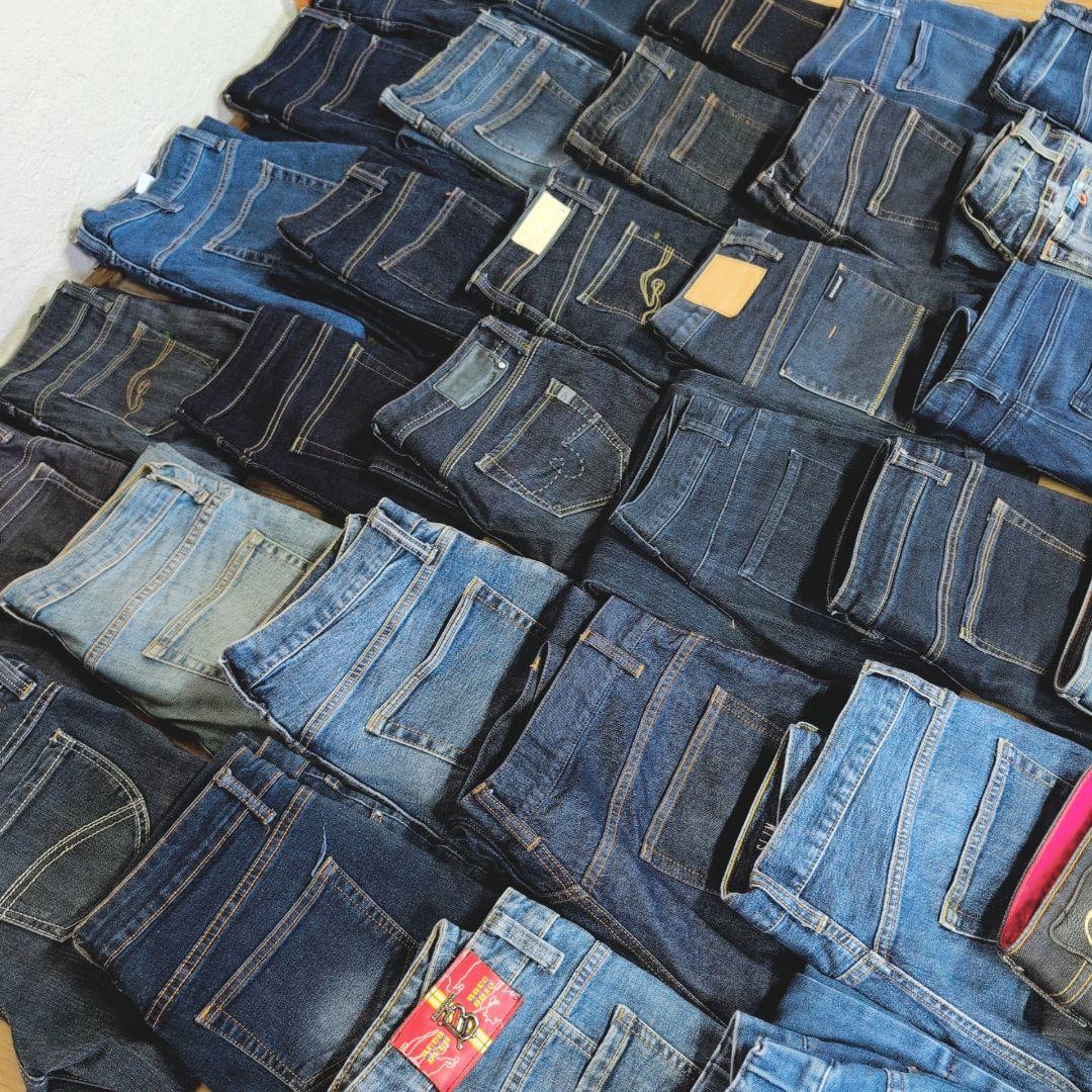 濃い色デニムパンツ まとめ売り40本 リメイク素材 ハンドメイド リペア生地