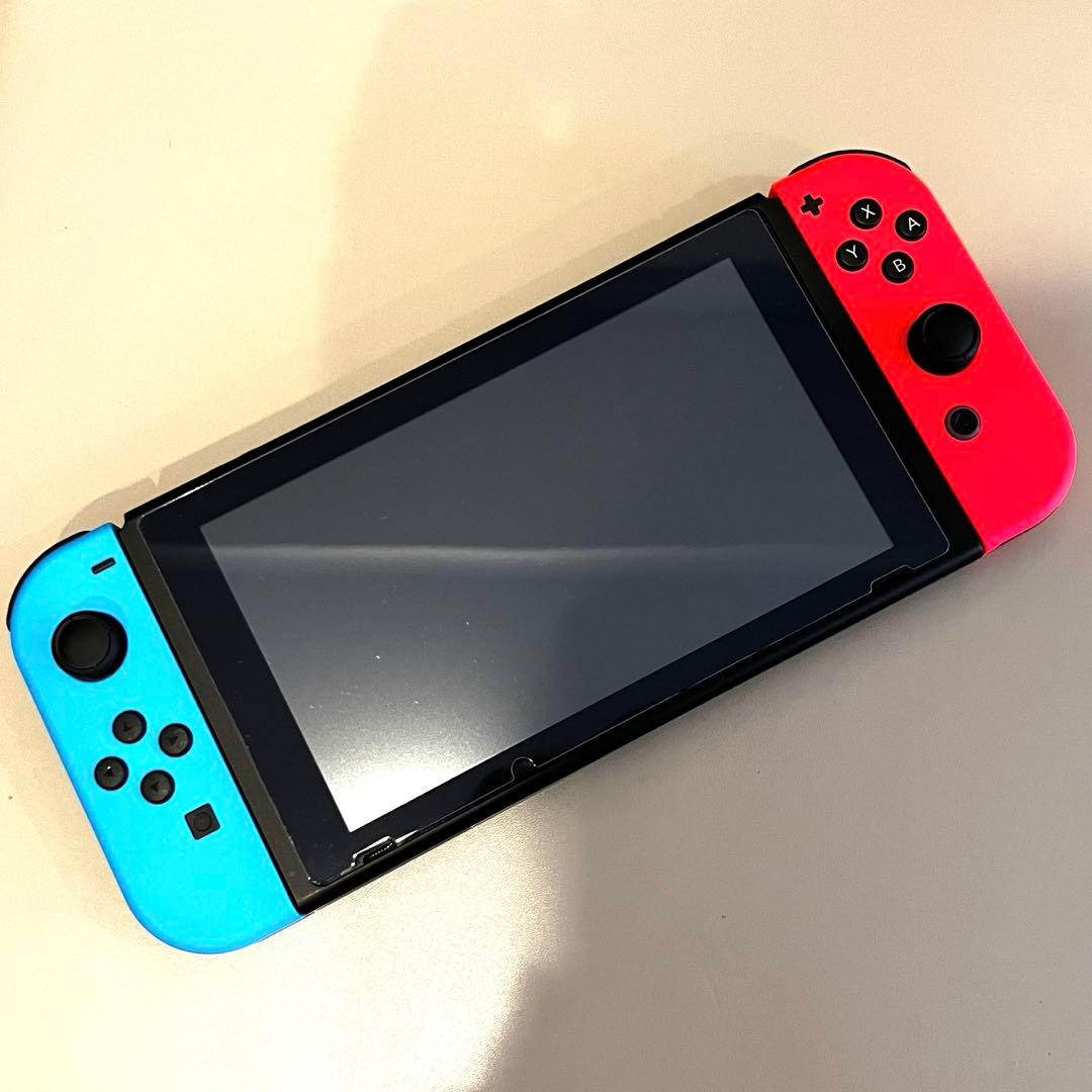 Nintendo Switch バッテリー強化版　純正ケース付き