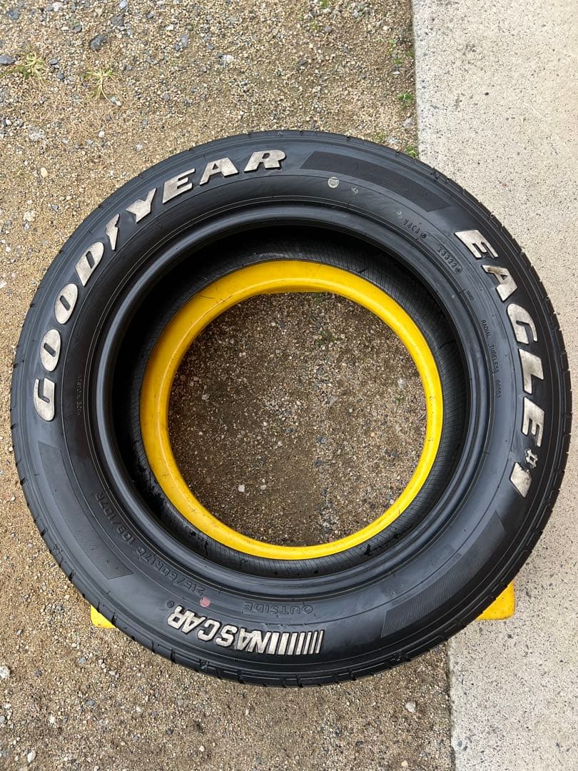 国産　2022年製　215/60R17C 2本　ハイエース　キャラバン