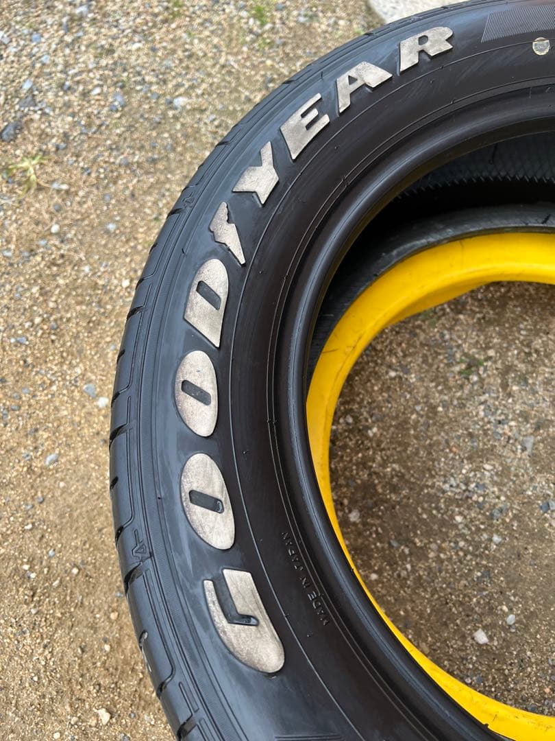 国産　2022年製　215/60R17C 2本　ハイエース　キャラバン