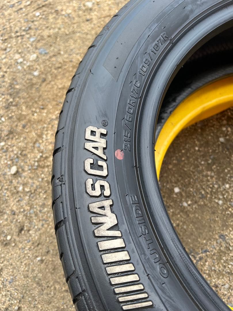 国産　2022年製　215/60R17C 2本　ハイエース　キャラバン