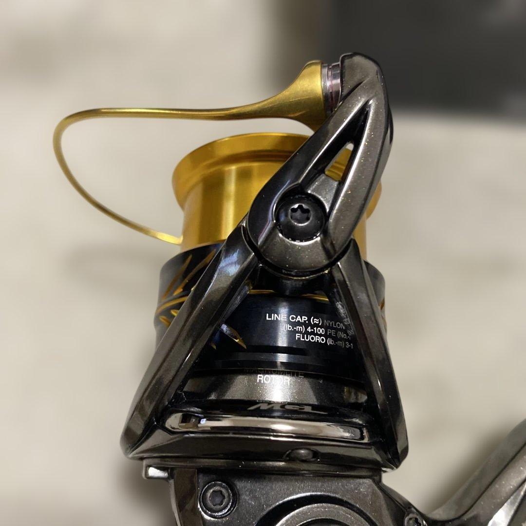 【極美品】シマノ 17ソアレCI4+ 2000SHG 替スプール付