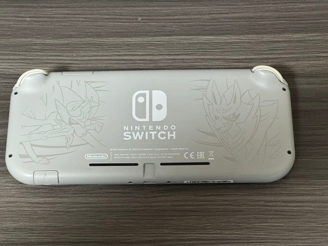 「Nintendo Switch Lite　ザシアン・ザマゼンタ」