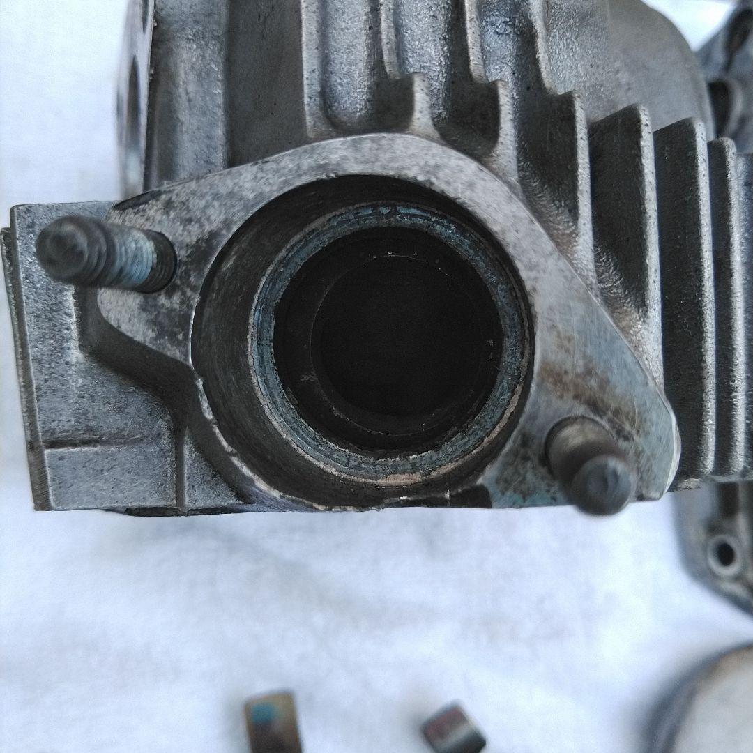 ホンダ モンキー 6V.Z50J,ST50HM-F2 シリンダーヘッド と付属品