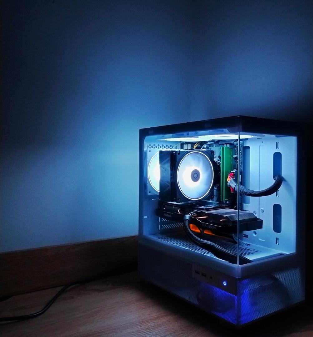 ゲーミングPC/Core i7 8700/RX6600/メモリ16GB