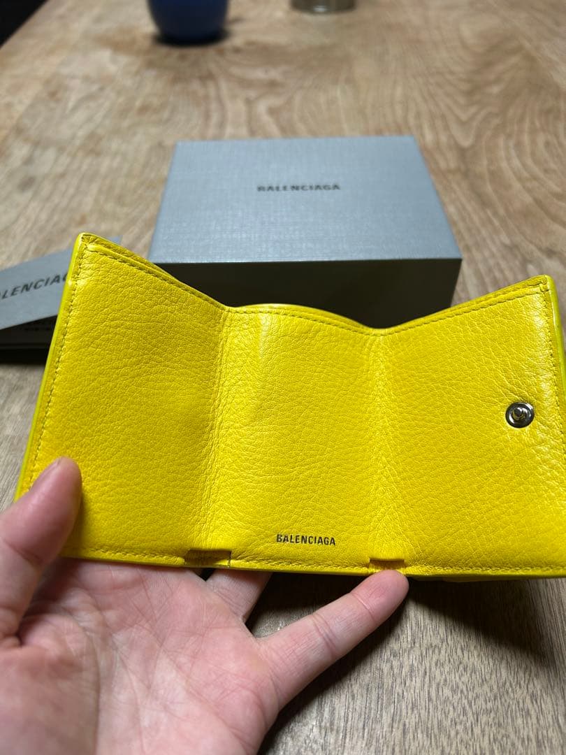 BALENCIAGA 三つ折り財布