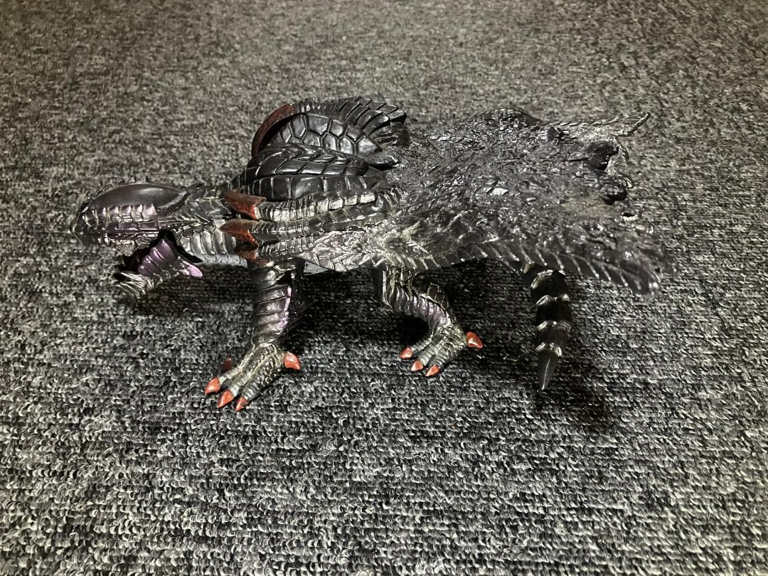 モンスターハンター 貯金箱　ゴア・マガラ リオレウス　2体セット