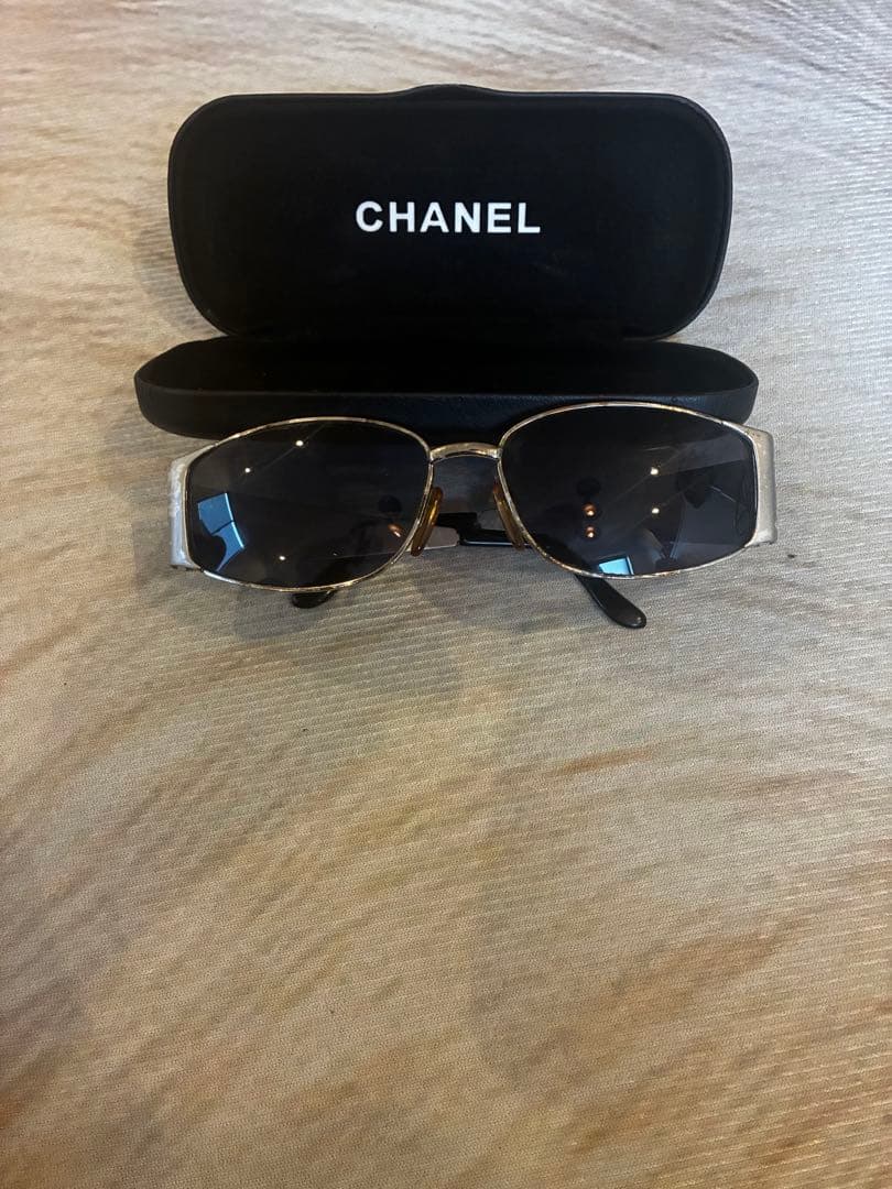 CHANEL シャネル サングラス アイウェア ーヴィンテージシルバーブラック