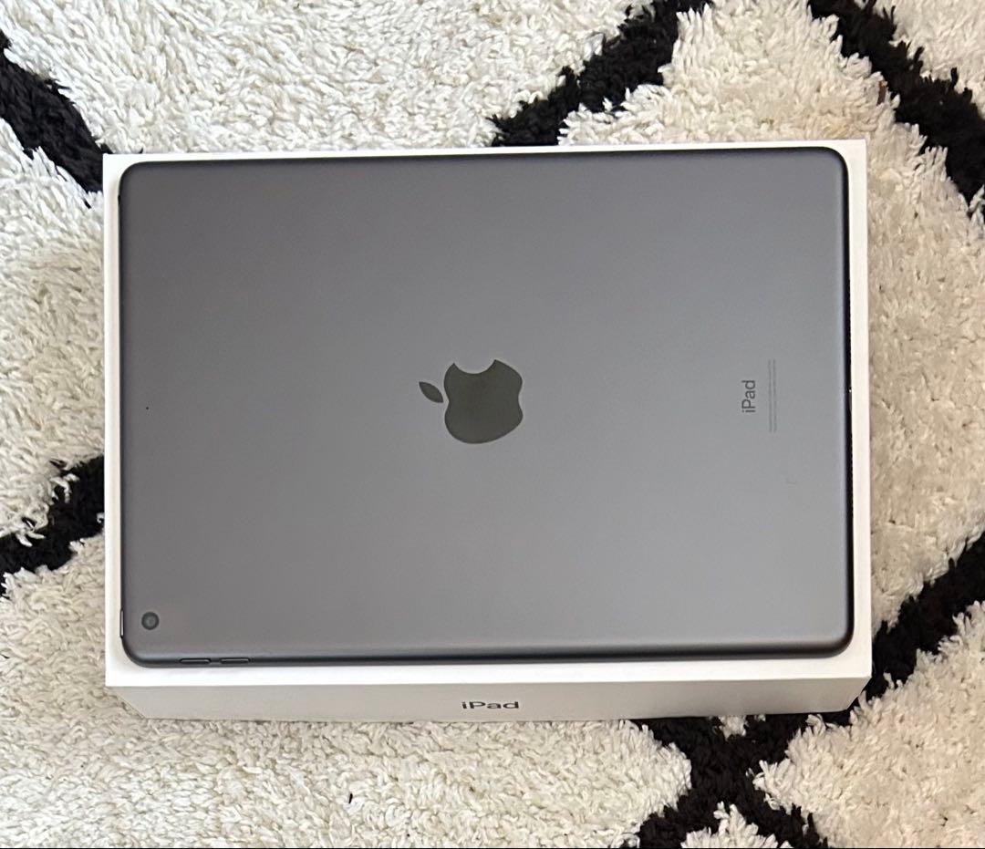 iPad 第七世代　wifiモデル　32GB 最大容量89%