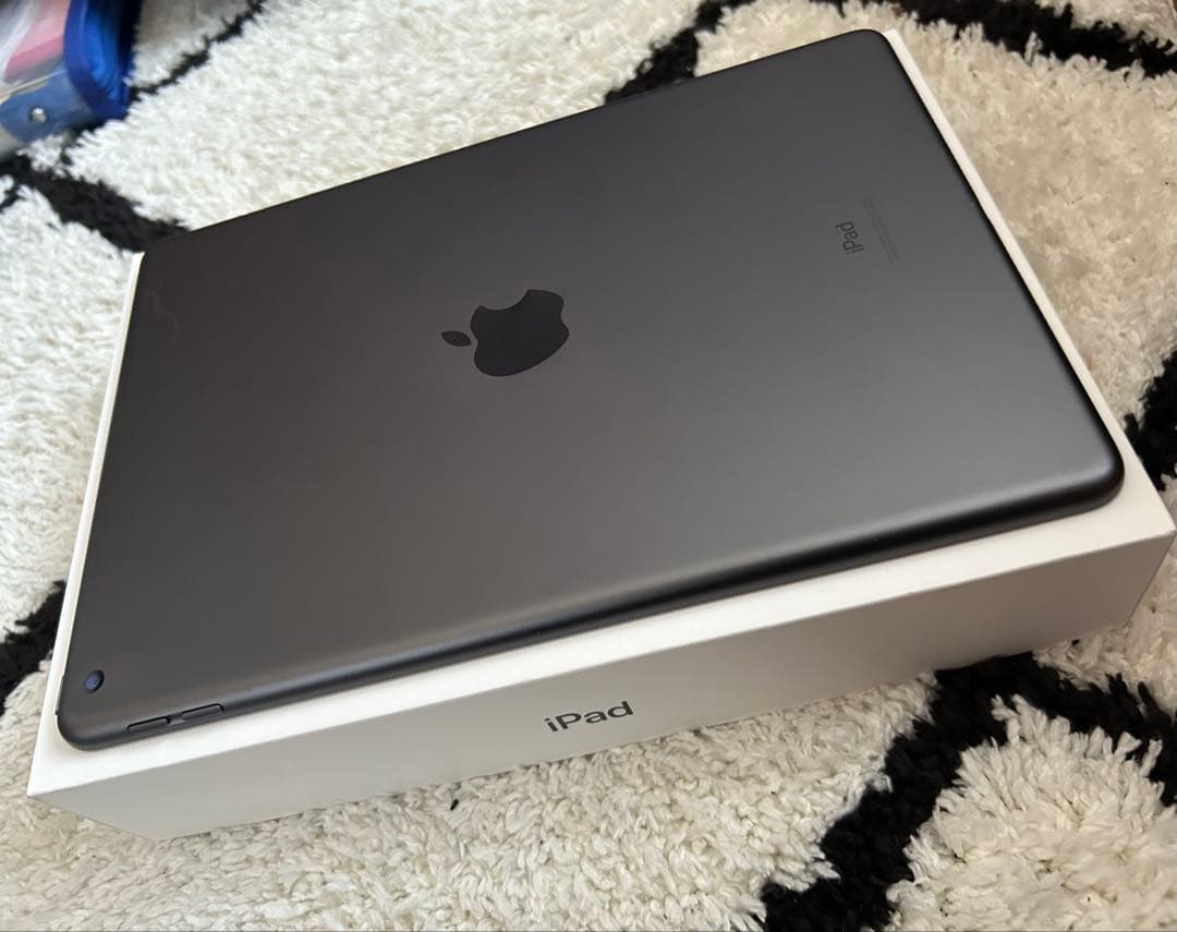 iPad 第七世代　wifiモデル　32GB 最大容量89%