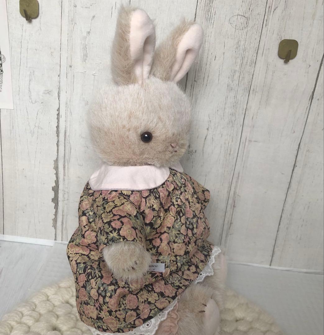 ハンドメイド　ライオンラビットちゃん　クラシカルドレス