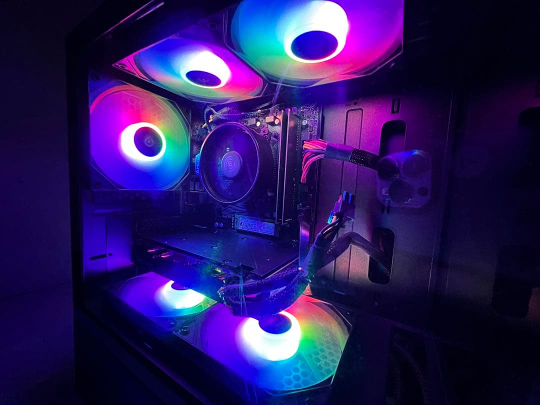 人気ゲーム快適動作✨光るゲーミングPC