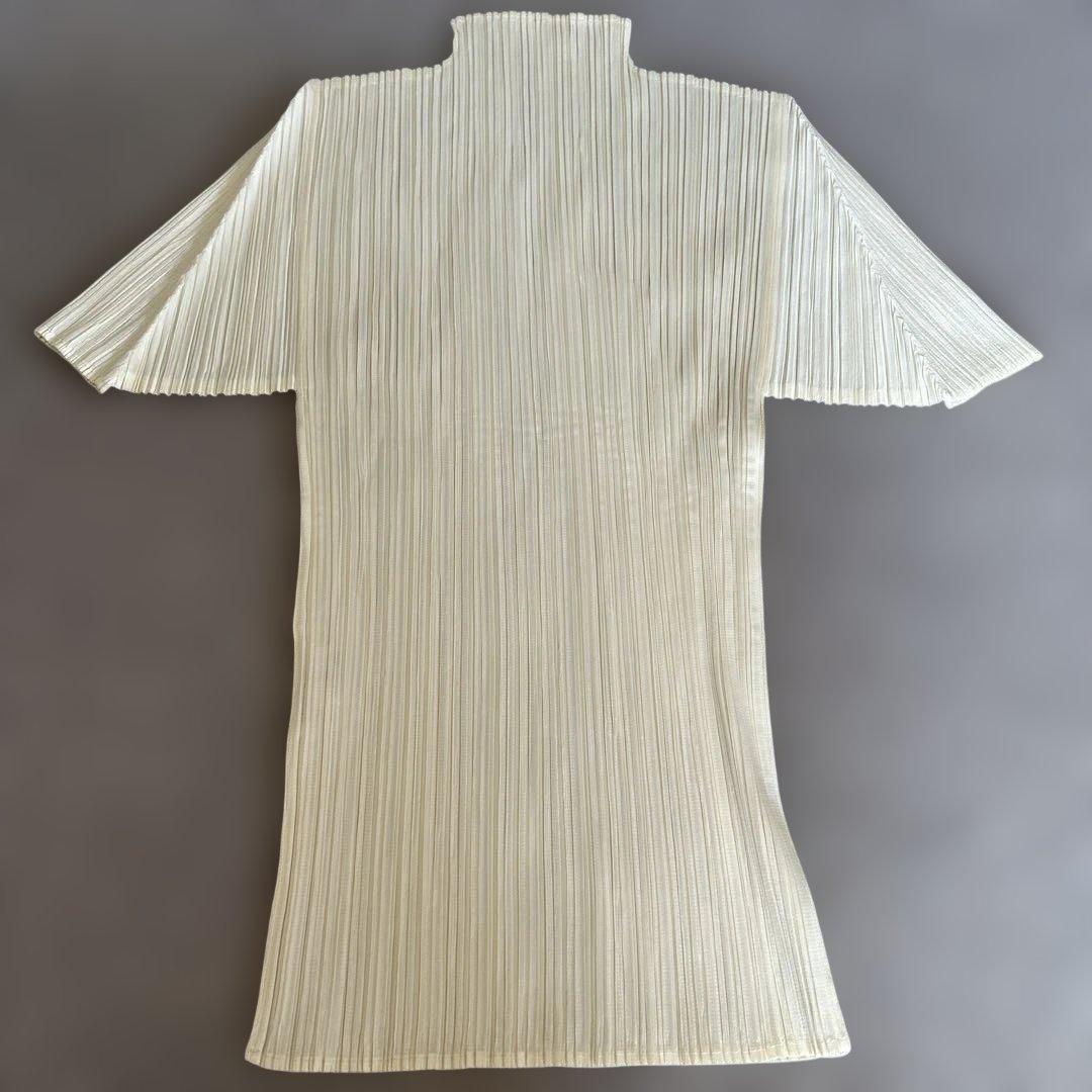 PLEATS PLEASE プリーツ 半袖トップス アイボリー サイズ:3