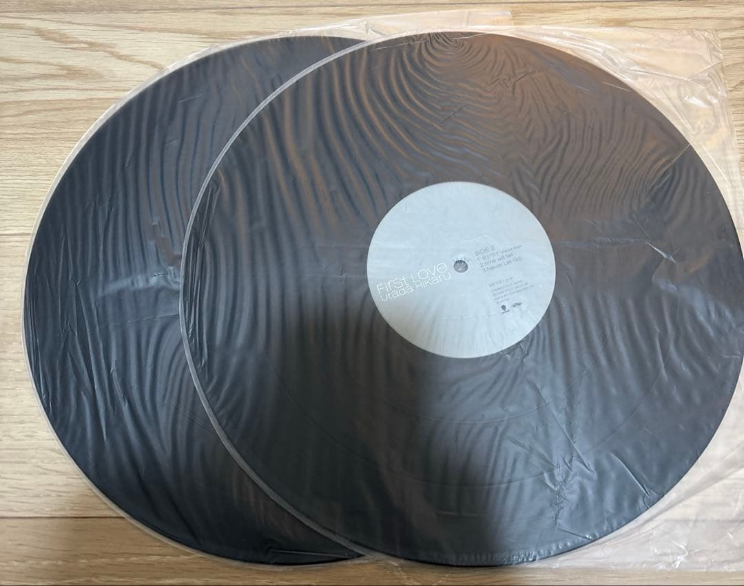 【美品】宇多田ヒカル First Love アナログ盤レコード2LP