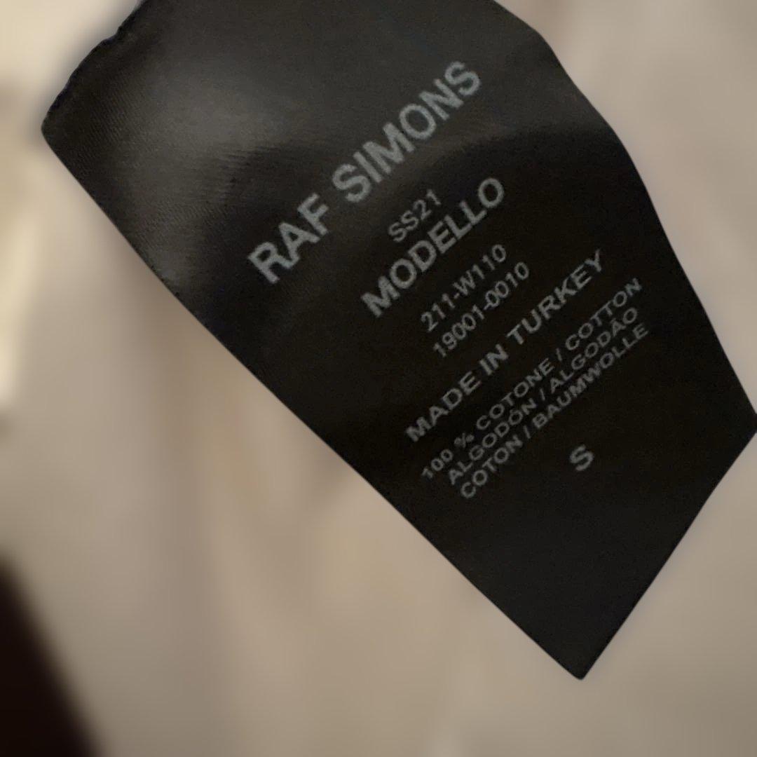 RAF SIMONS（ラフシモンズ）グラフィックTシャツ